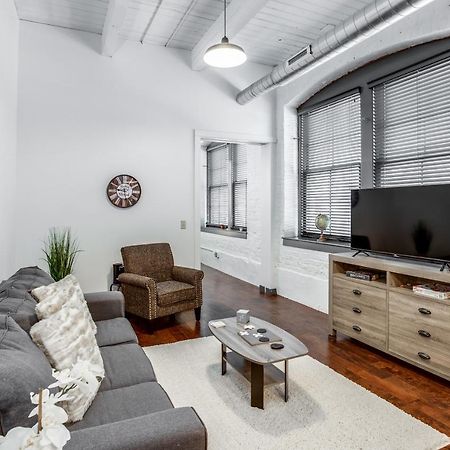 Ny Style Centric Loft With King Bed By Park Ave Apartment Rochester Ngoại thất bức ảnh